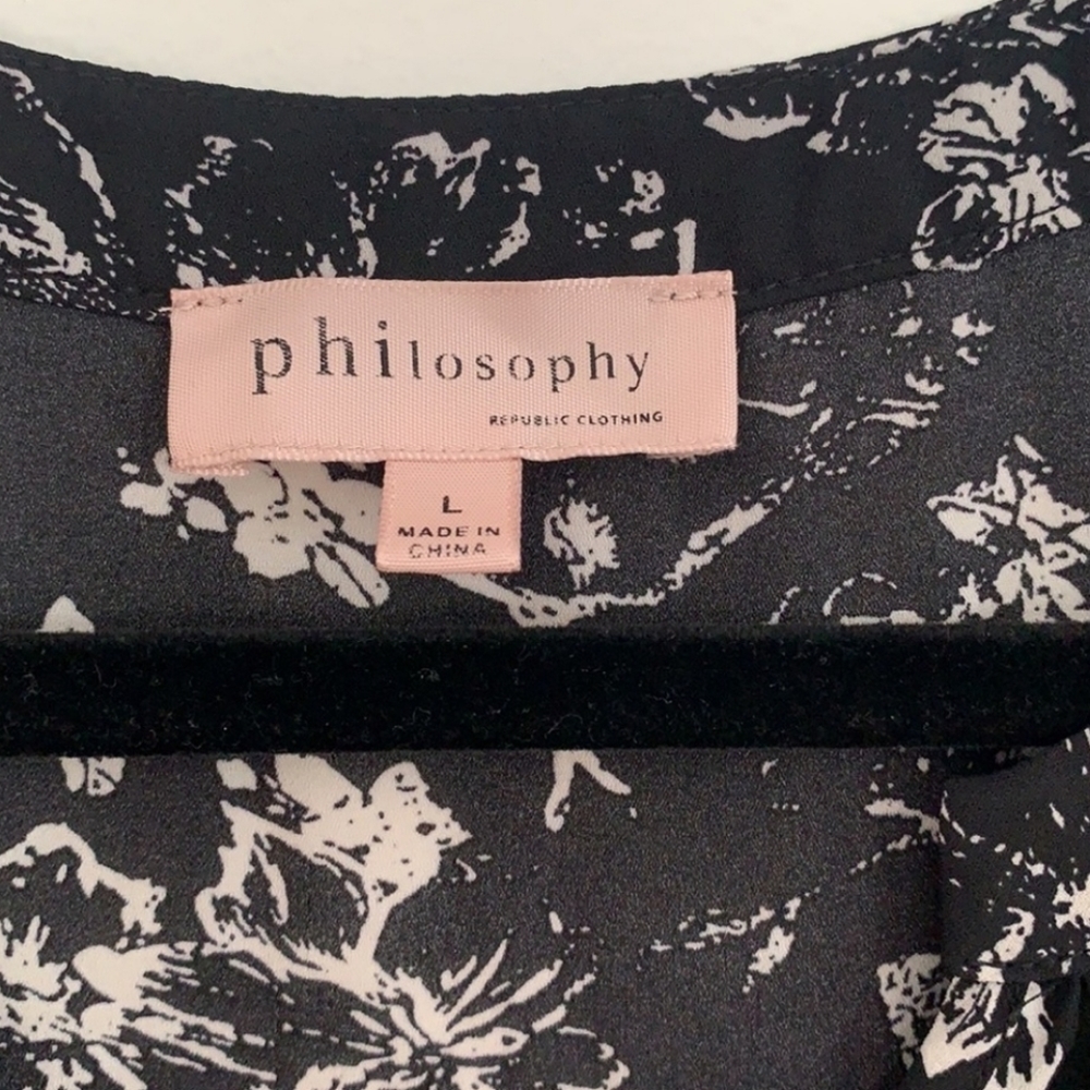 Blouse - Picture 2 of 3